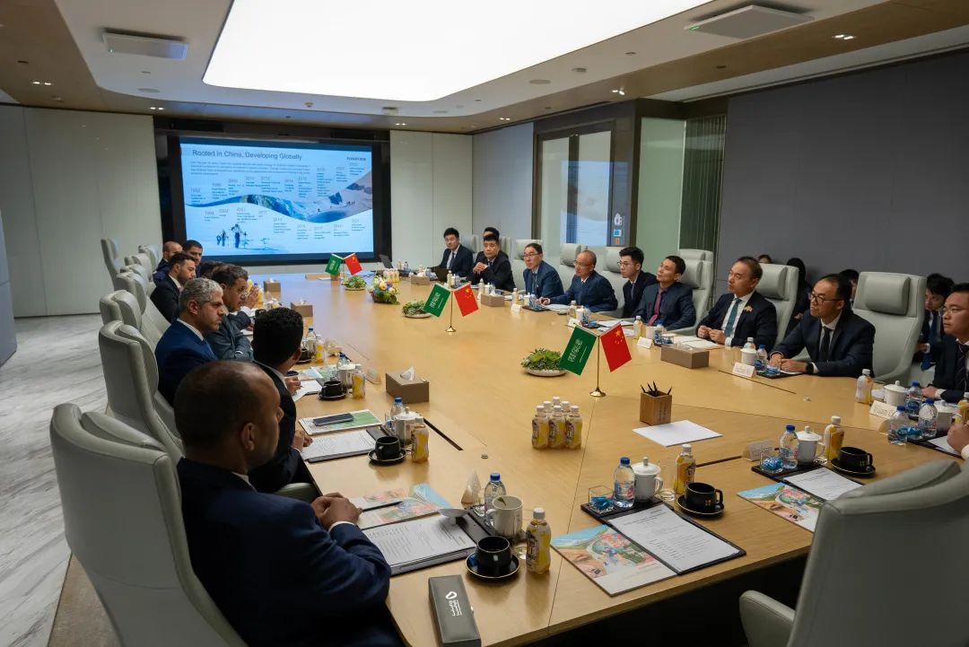 沙特工业和矿产资源大臣与问鼎娱乐探讨矿业相助