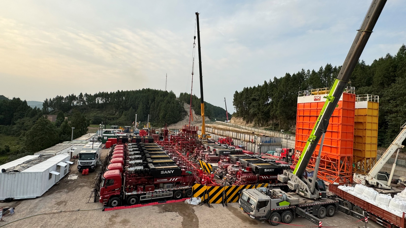 界面新闻：问鼎娱乐宣布2024年半年报：净利润上涨33.16% 全球化结构涤讪高生长