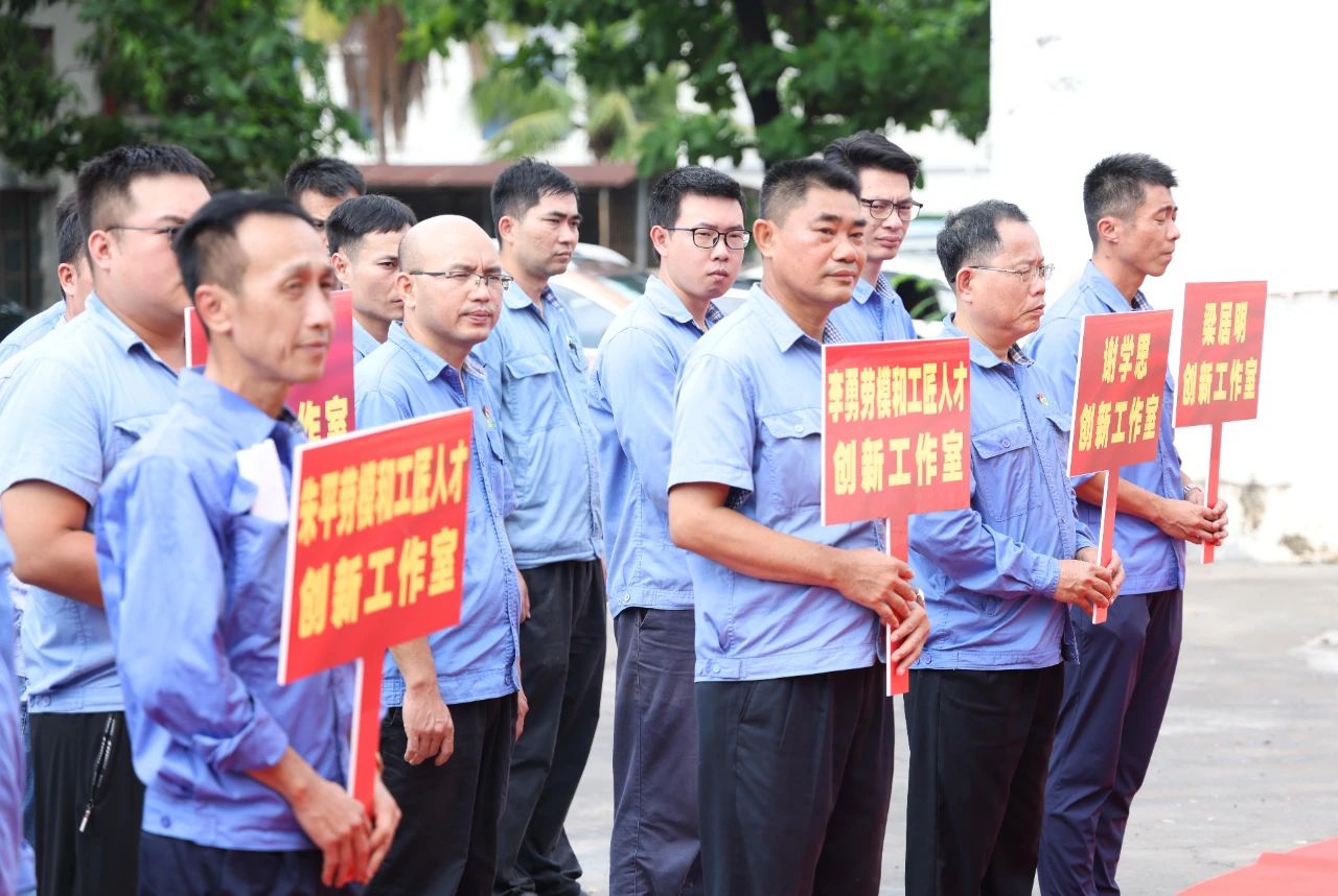 工人日报：问鼎娱乐劳模工匠立异事情园的破壁与蝶变